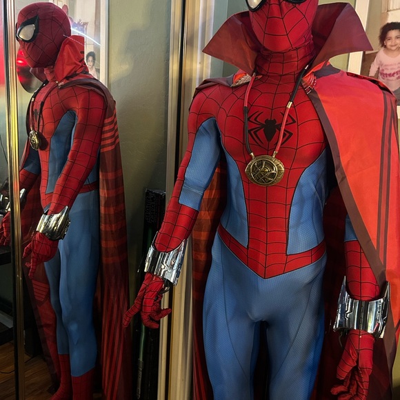Spider-Man adult cosplay costume - Picture 3 of 8
